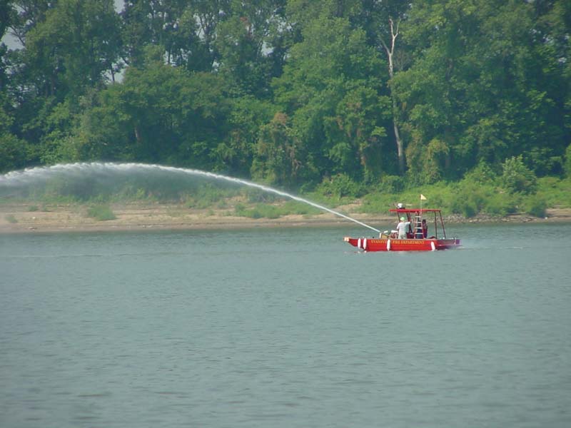 evansville fire department boat spraying water
