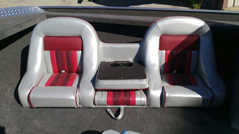 seats in a boat